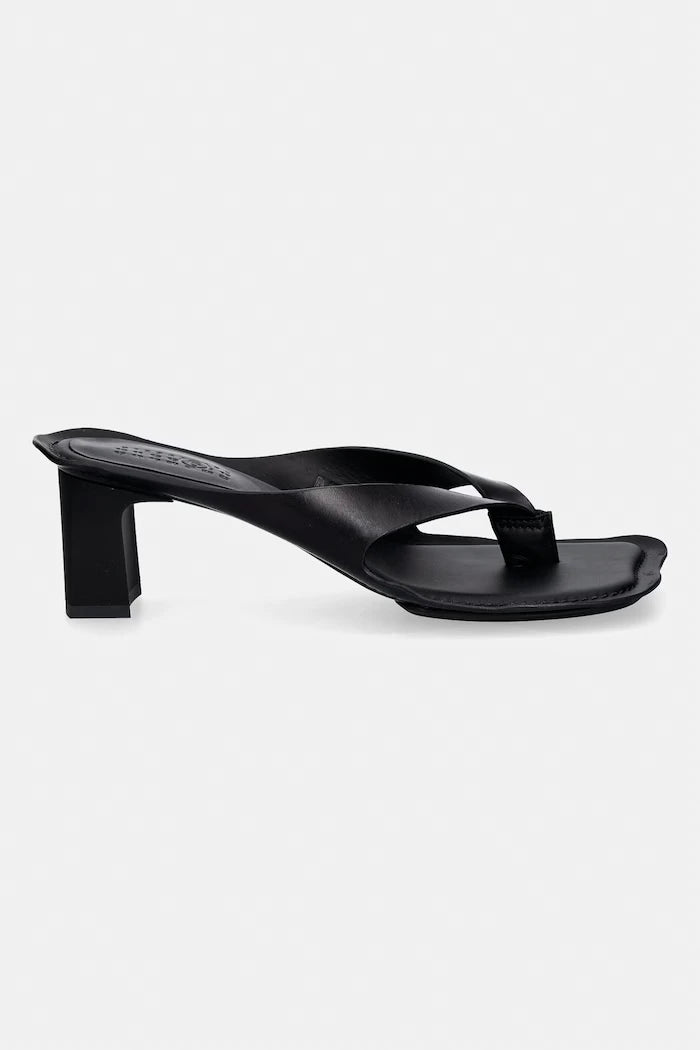 MM6 Maison Margiela джапанки дамски от кожа