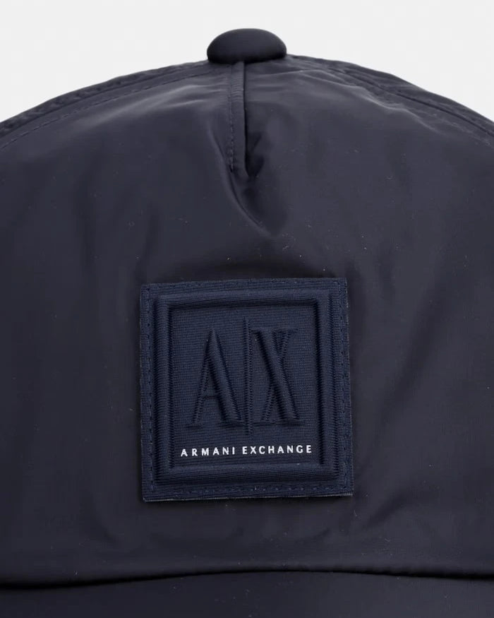 Armani Exchange erkek vizörlü şapka