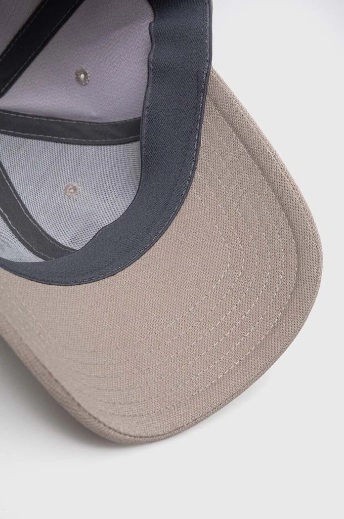 Under Armour erkek vizörlü şapka