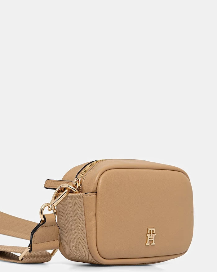Tommy Hilfiger чанта crossbody дамска от имитация на кожа