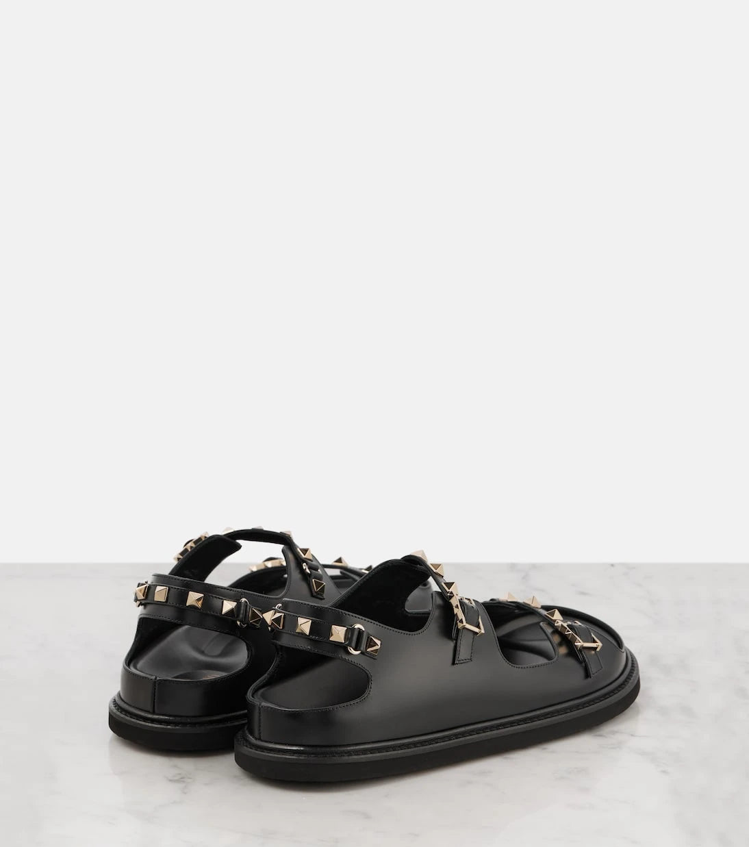 Valentino Garavani - Rockstud leather flat sandals