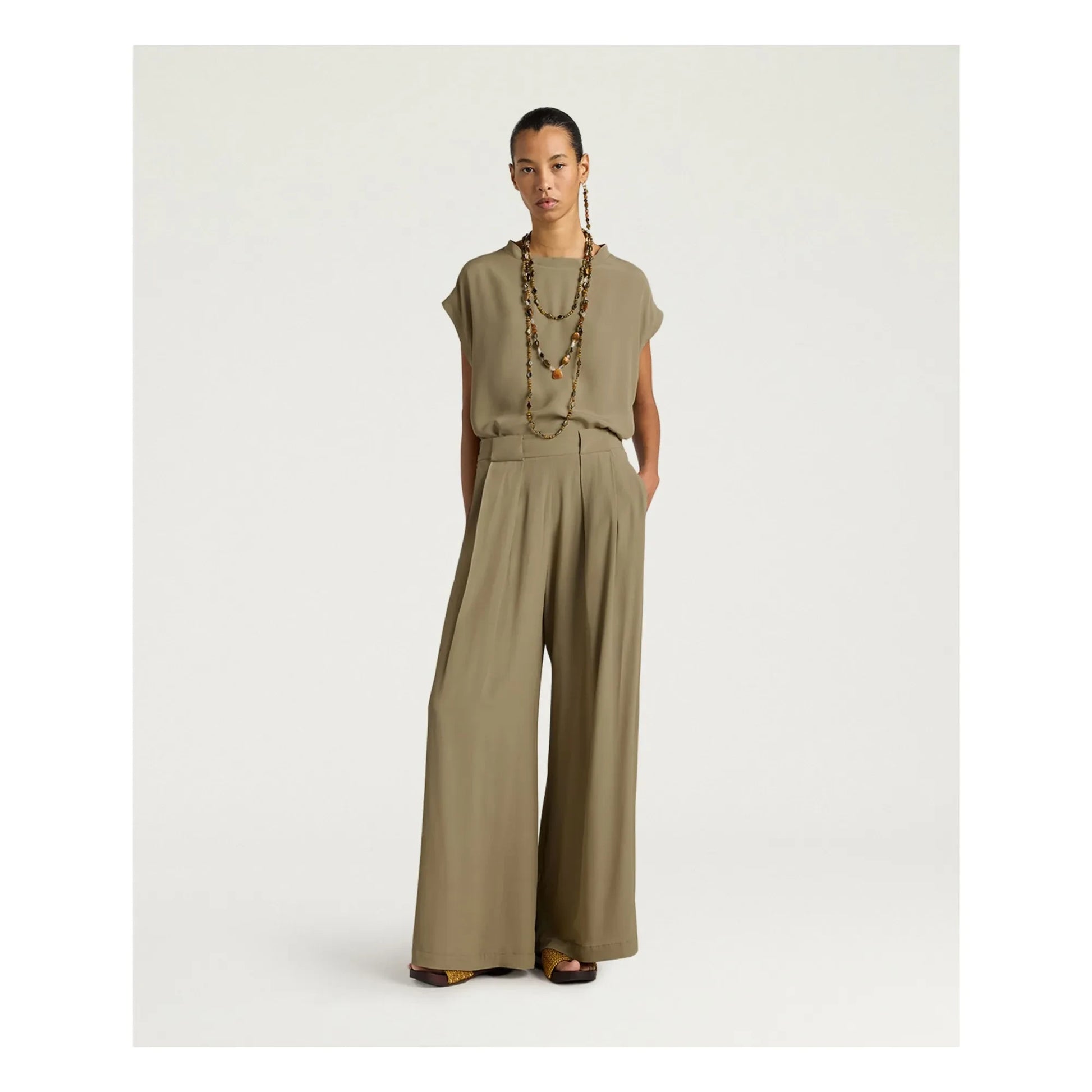 Momoni - Aspen pants | Sage