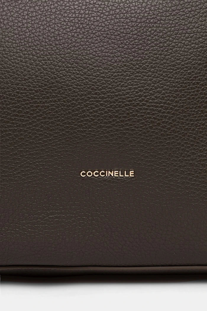 Coccinelle чанта от кожа NORY