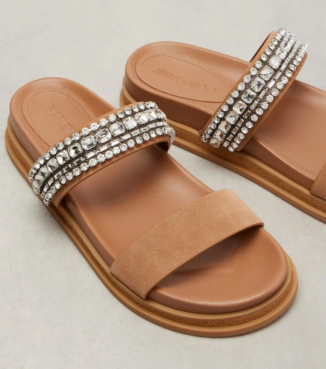 Jimmy Choo - شبشب "جادي" من الشمواه المزين بالكريستال
