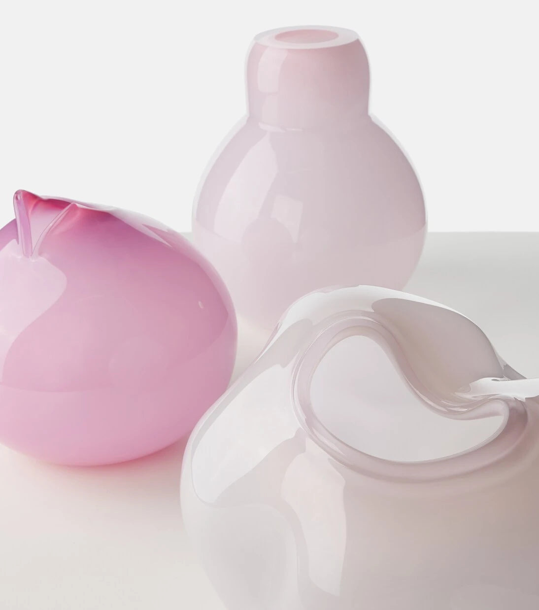 Alexa Lixfeld - Spin glass vase