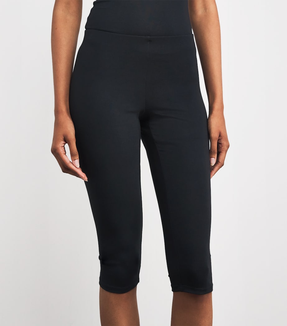 Black Smooth Layers Capri Trousers