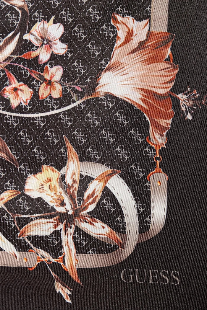 Тънък шал Guess