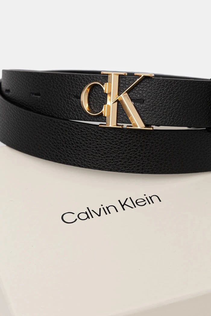 Calvin Klein kadın kemeri