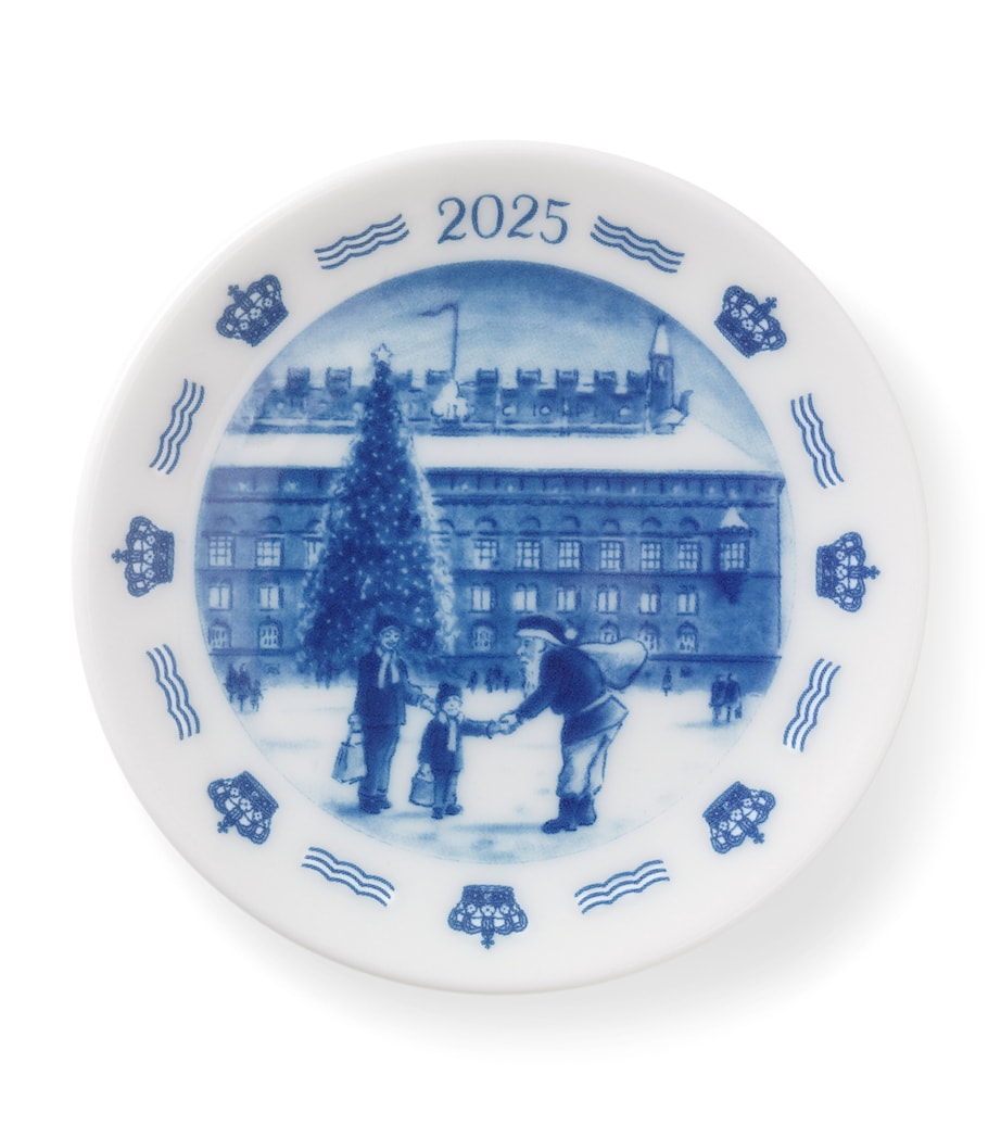 Royal Copenhagen Blue Collectibles Christmas Plaquette 2025 (8.5cm)