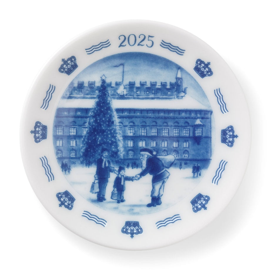 Royal Copenhagen Blue Collectibles Christmas Plaquette 2025 (8.5cm)