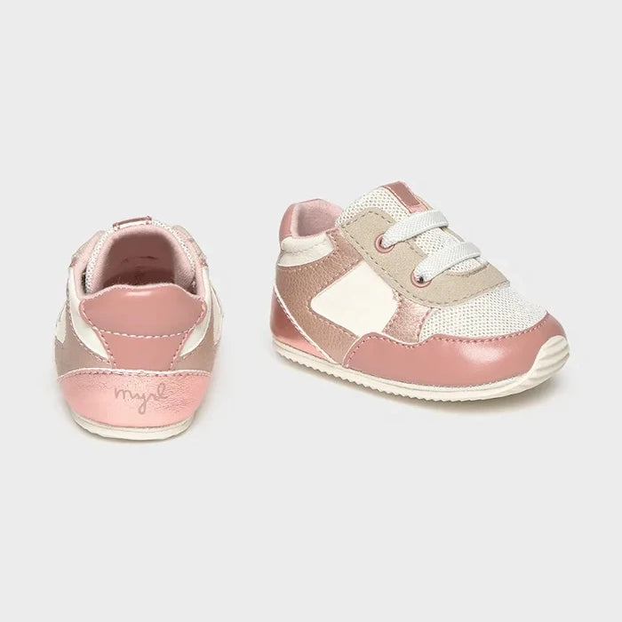 Mayoral Newborn обувки за бебе