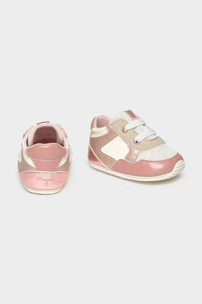 Mayoral Newborn обувки за бебе