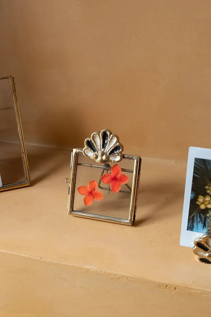 Doing Goods фоторамка стояща месингова 7,5 x 5,5 x 0,8 cm