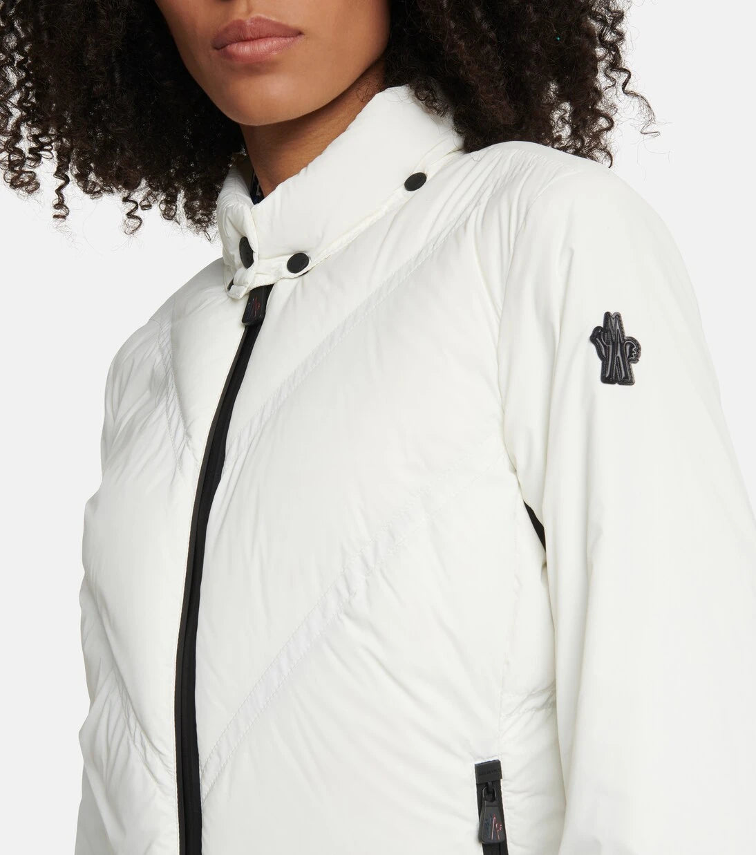 Moncler Grenoble - جاكيت Vailly المنتفخ المصنوع من الريش