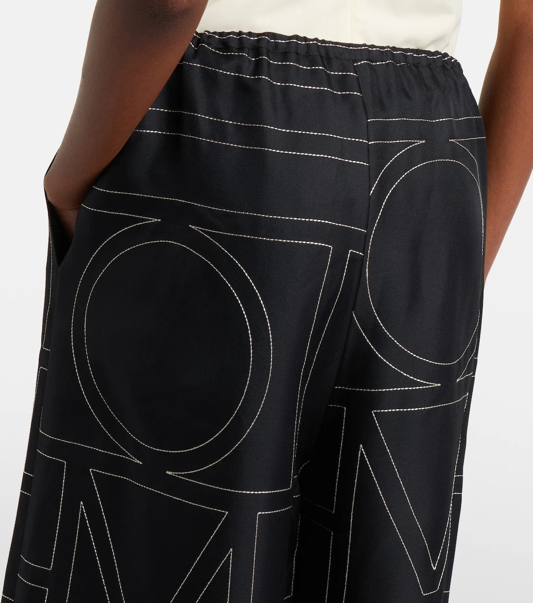 Toteme - Embroidered silk Bermuda shorts