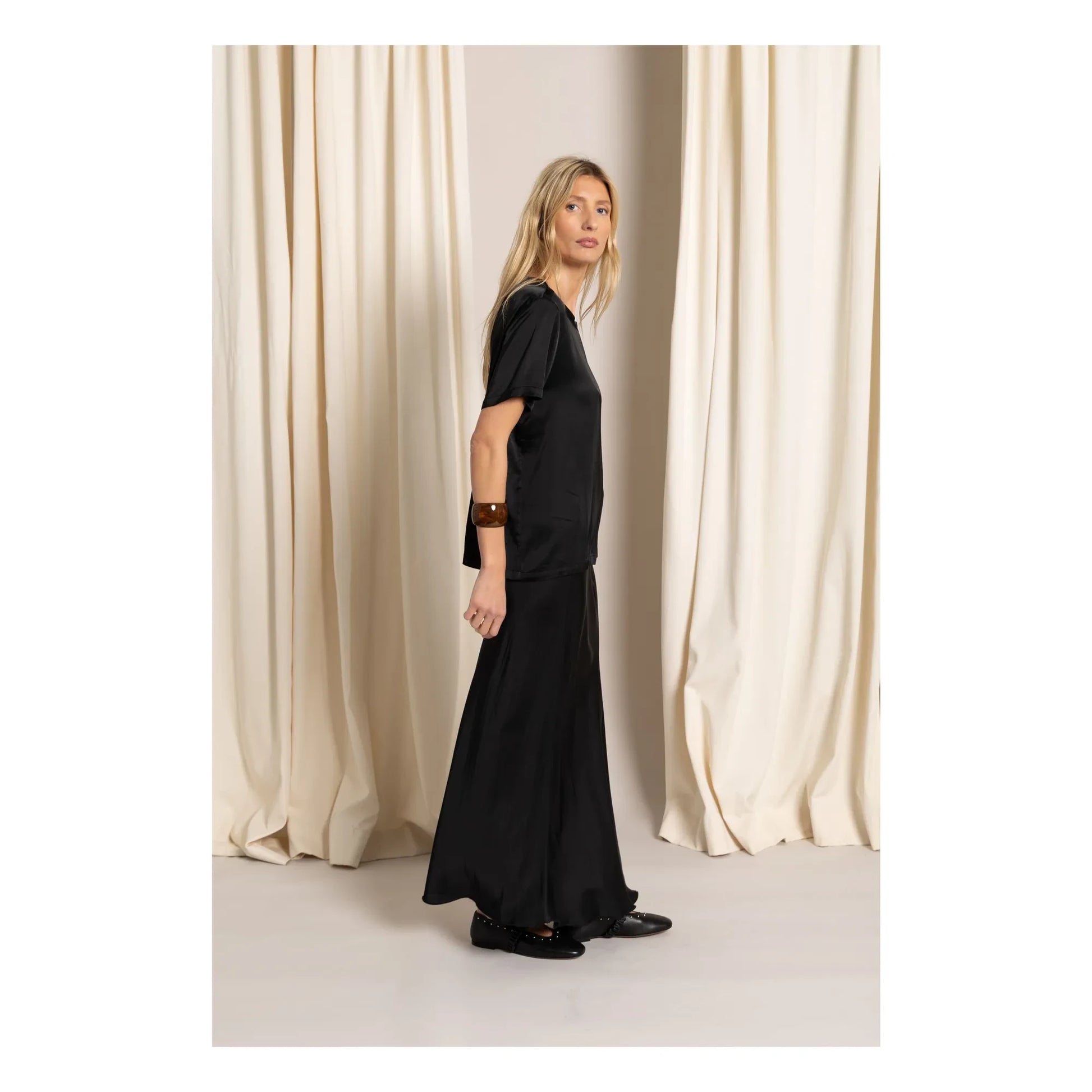 Smallable Woman - Selena T-shirt | Black