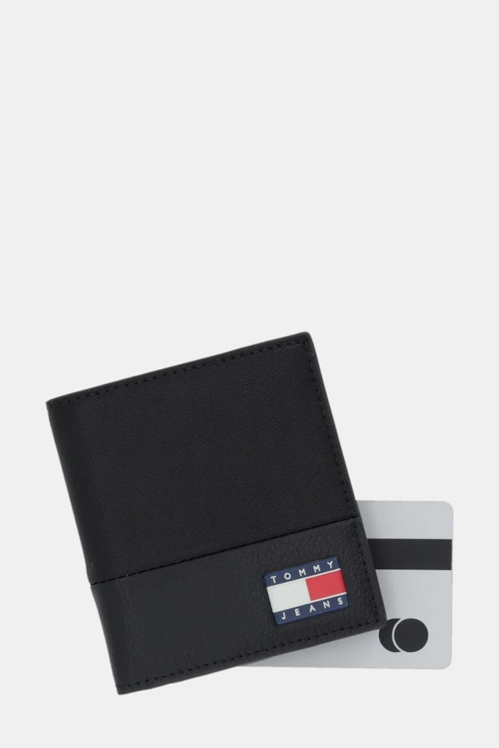 Кожен портфейл Tommy Jeans