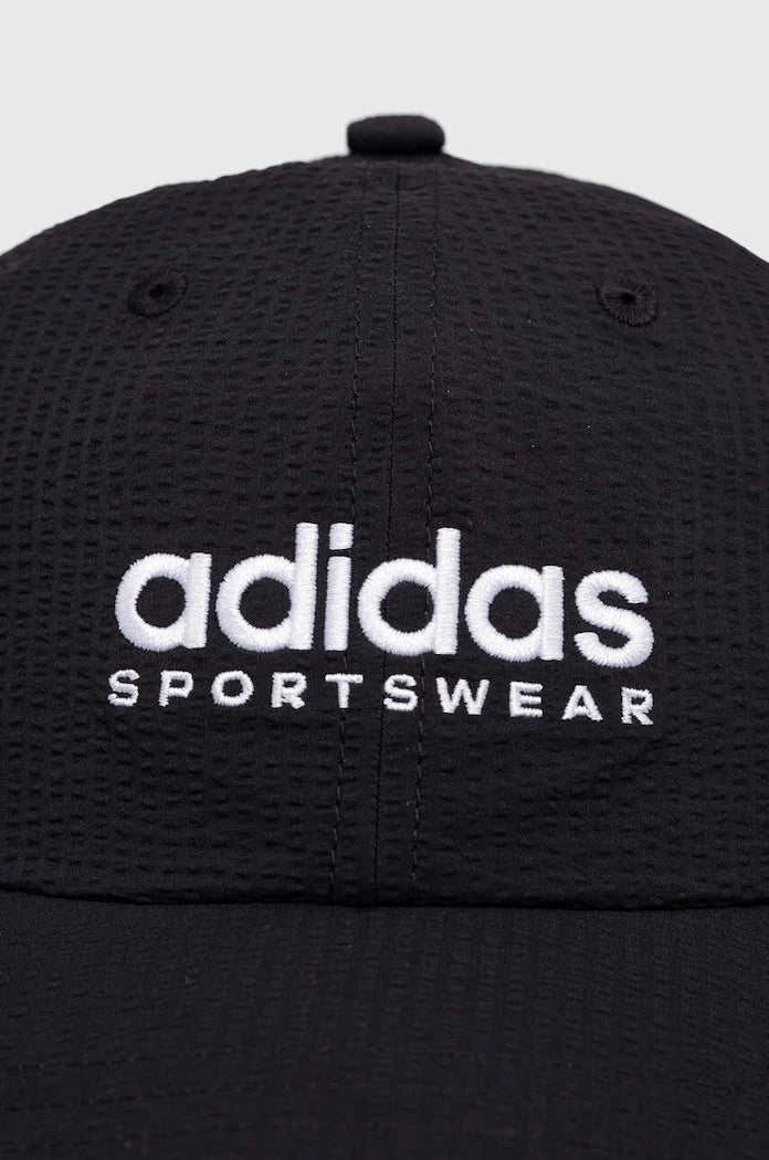 Шапка с козирка adidas