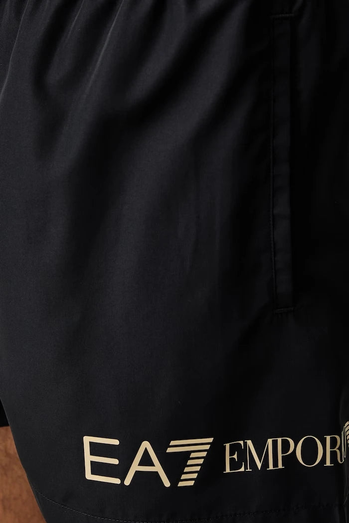 EA7 Emporio Armani erkek mayo şortu