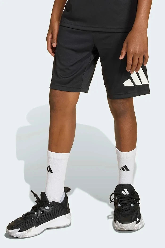 adidas çocuk şortu