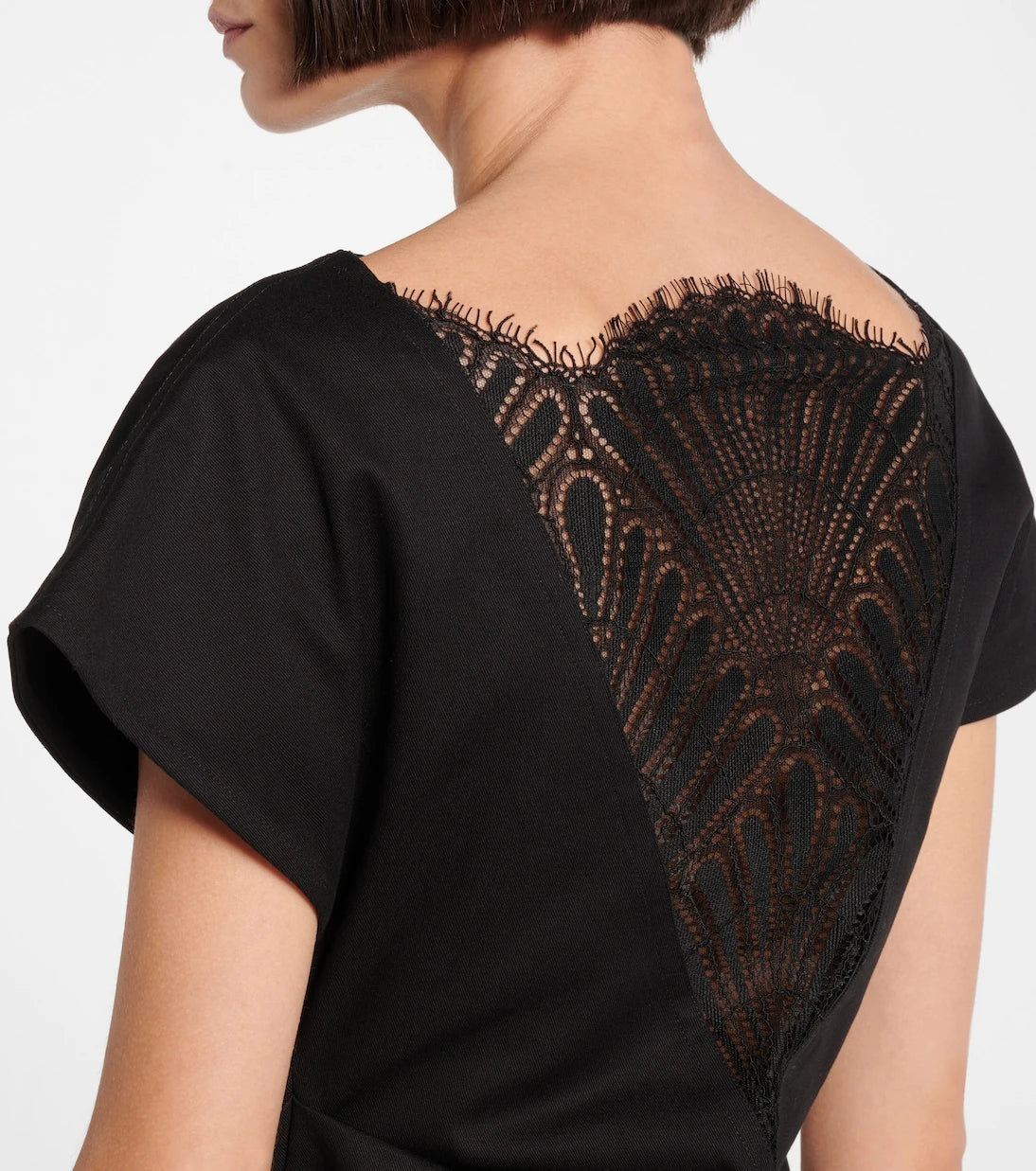 JW Anderson - Lace-trimmed asymmetric cotton top