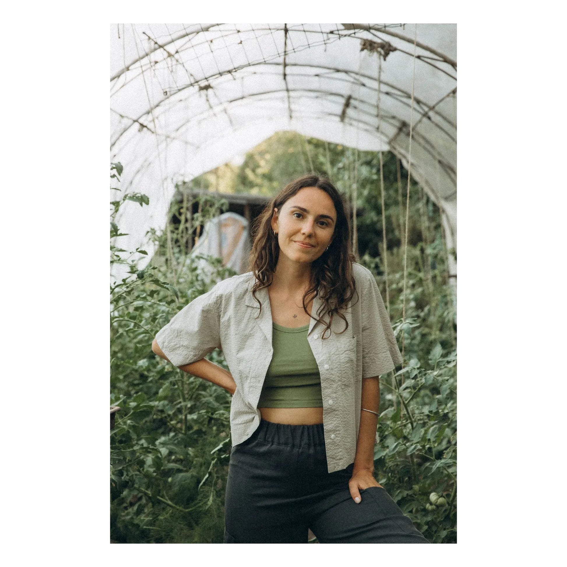 Matona - Organic Cotton Crop Tank Top | Olive