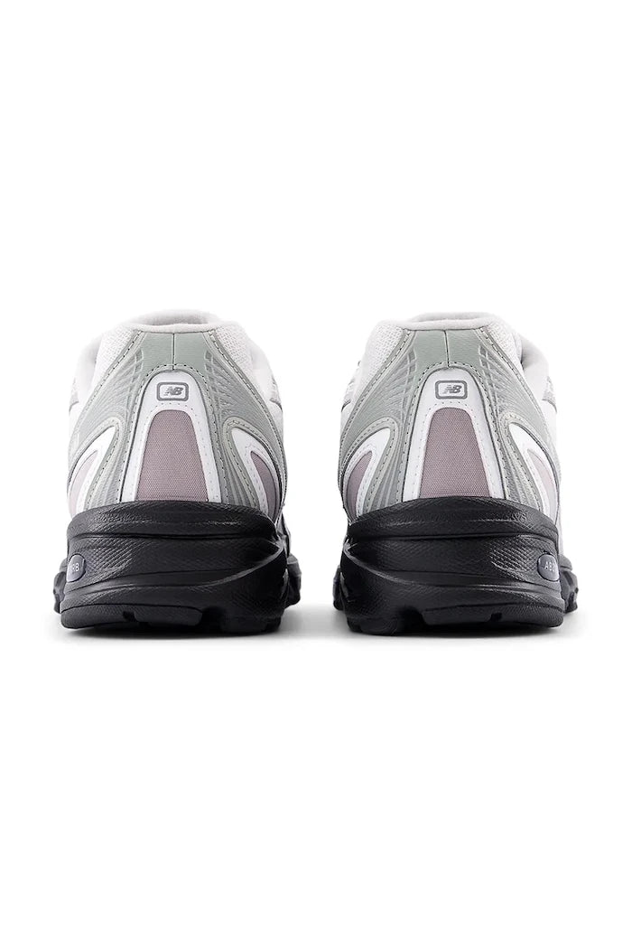 New Balance 740 Обувки