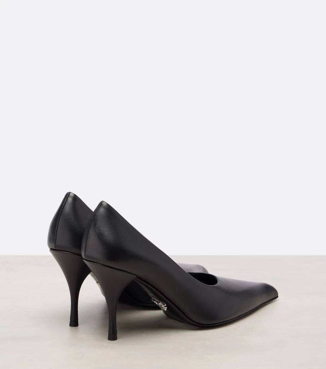 Prada - Leather pumps