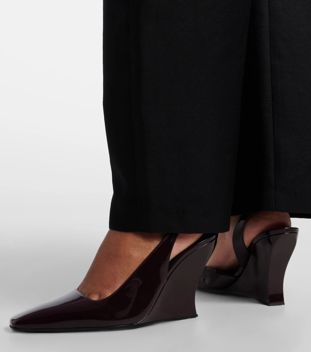 Alaïa - Patent leather wedge slingback pumps