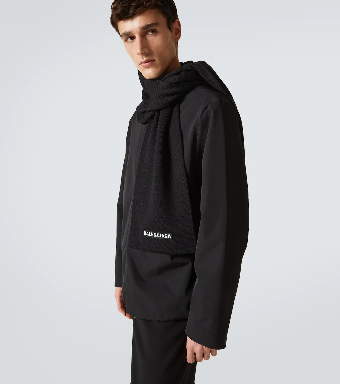 Balenciaga - وشاح بشعار العلامة التجارية من مزيج الصوف