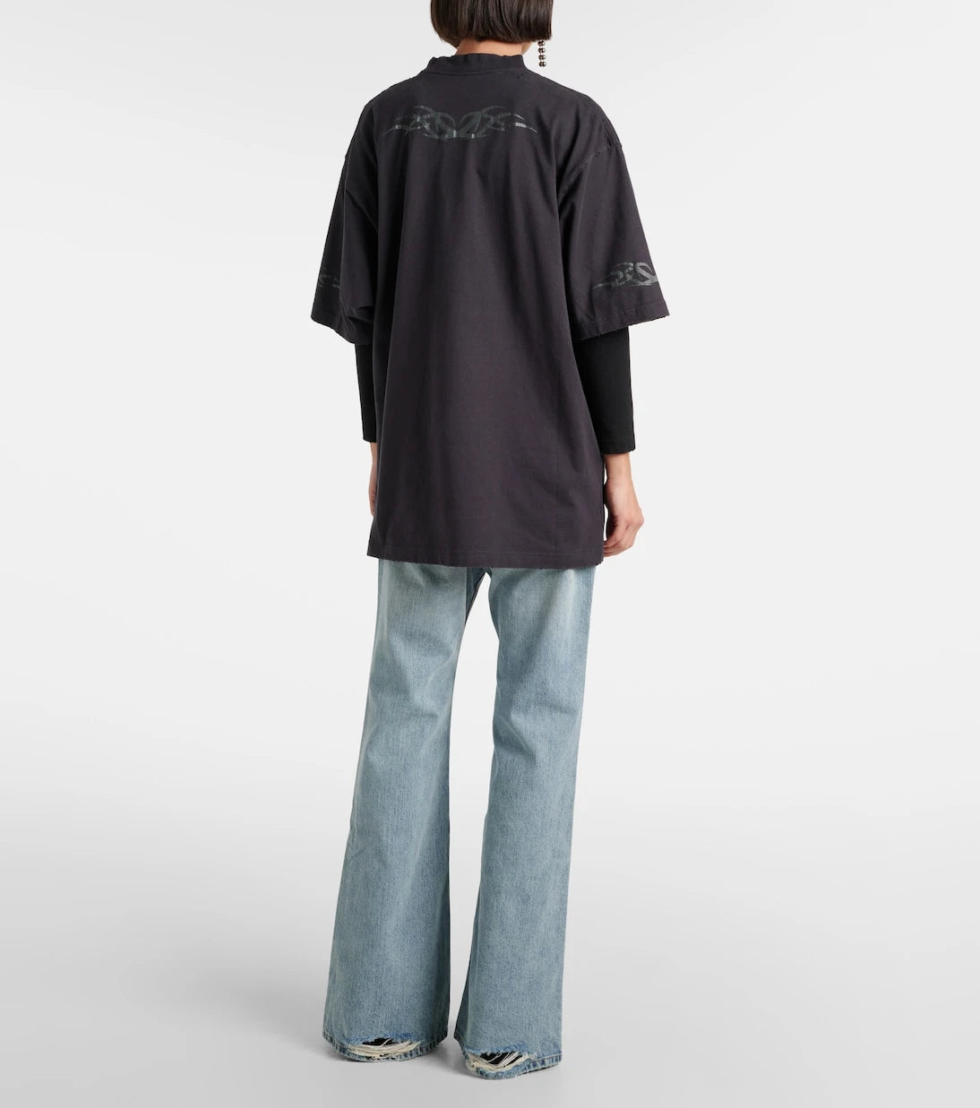 Balenciaga - تي شيرت كبير الحجم من جيرسي القطن بشعار العلامة