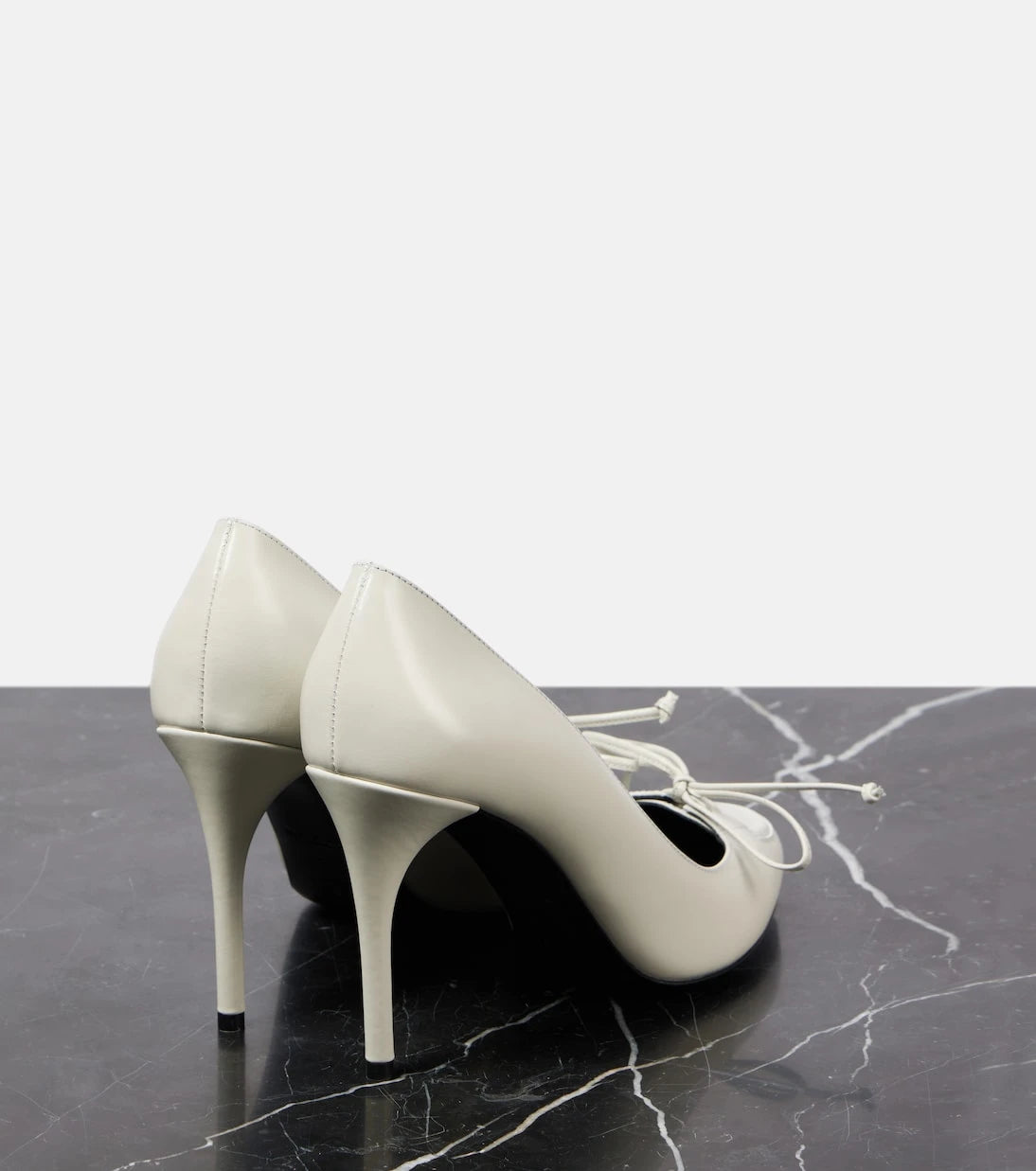 Alaïa - 90 bow-detail leather pumps