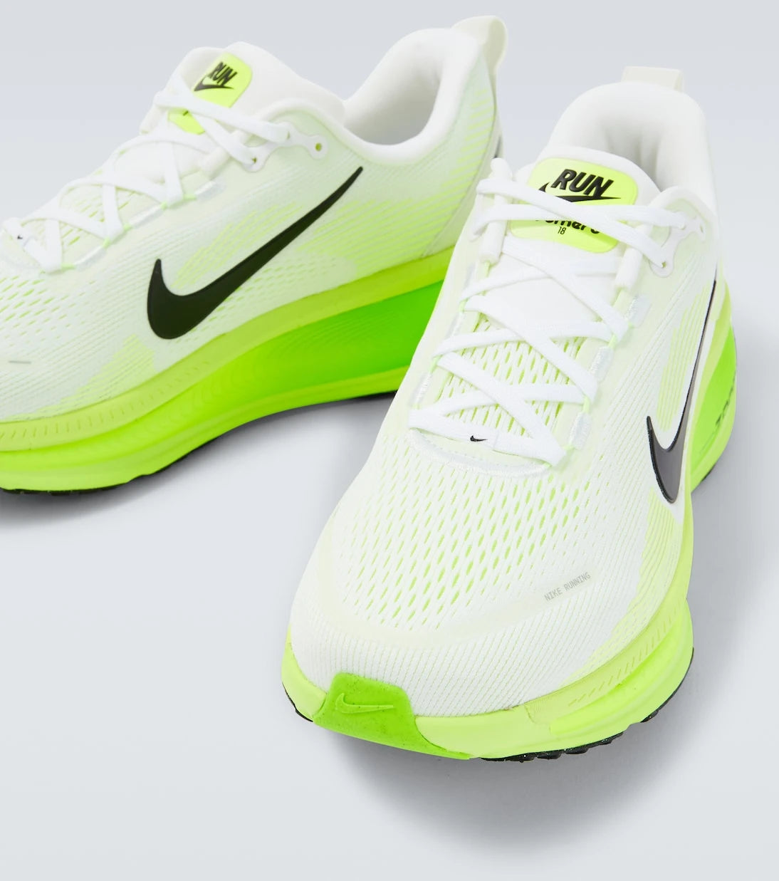 Nike - Vomero 18 sneakers