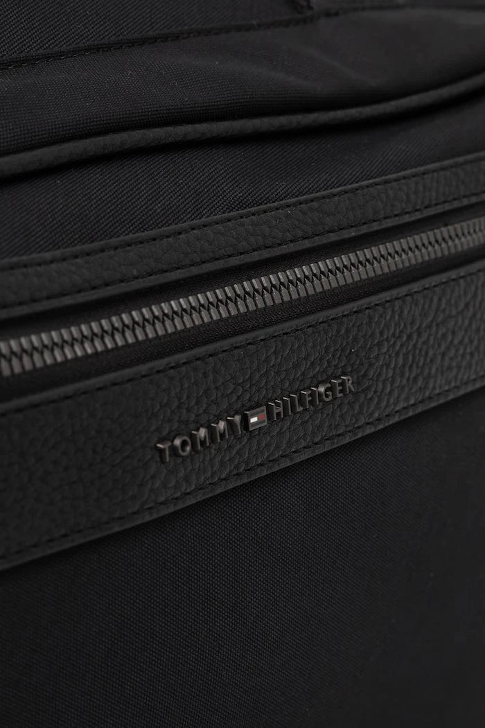 Tommy Hilfiger erkek seyahat çantası