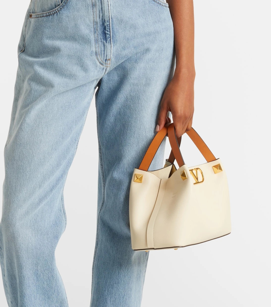 Valentino Garavani - VLogo Small leather top-handle bag