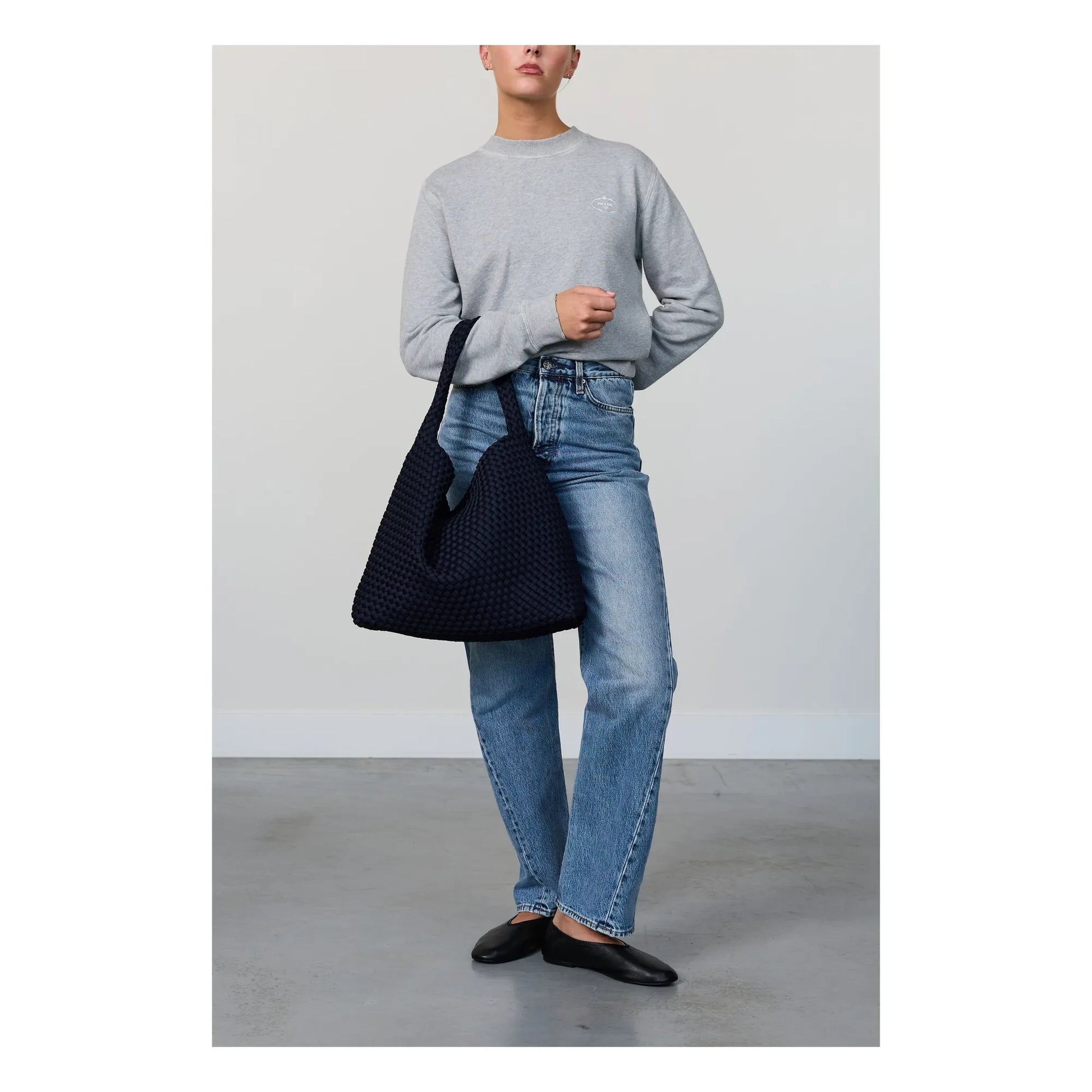 Marrea - Marrea Large Bucket Bag | Midnight blue