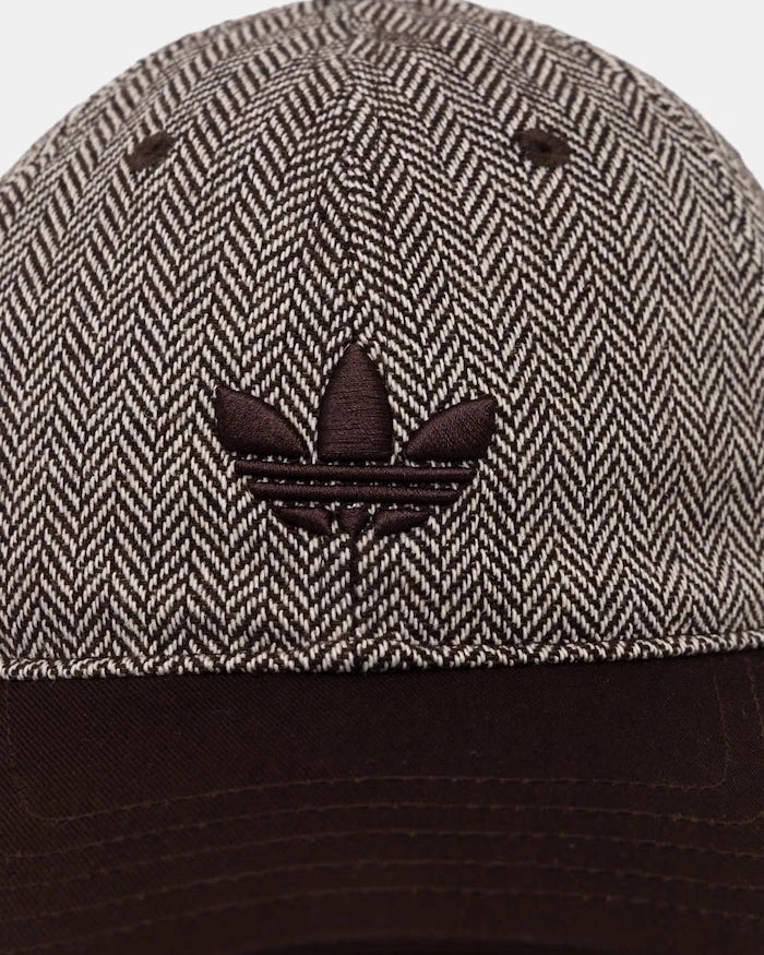 adidas Originals шапка с козирка с вълна