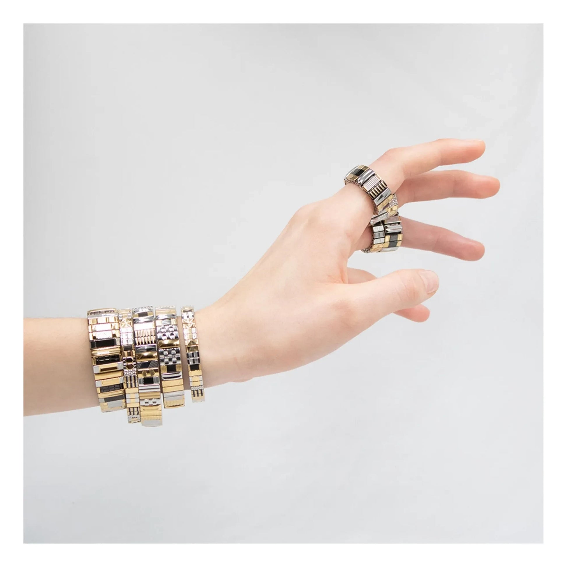 Sigal - SIG 14 bracelet | Black/Gold/Silver