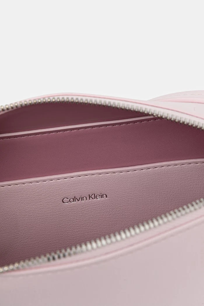 Calvin Klein чанта crossbody дамска от имитация на кожа