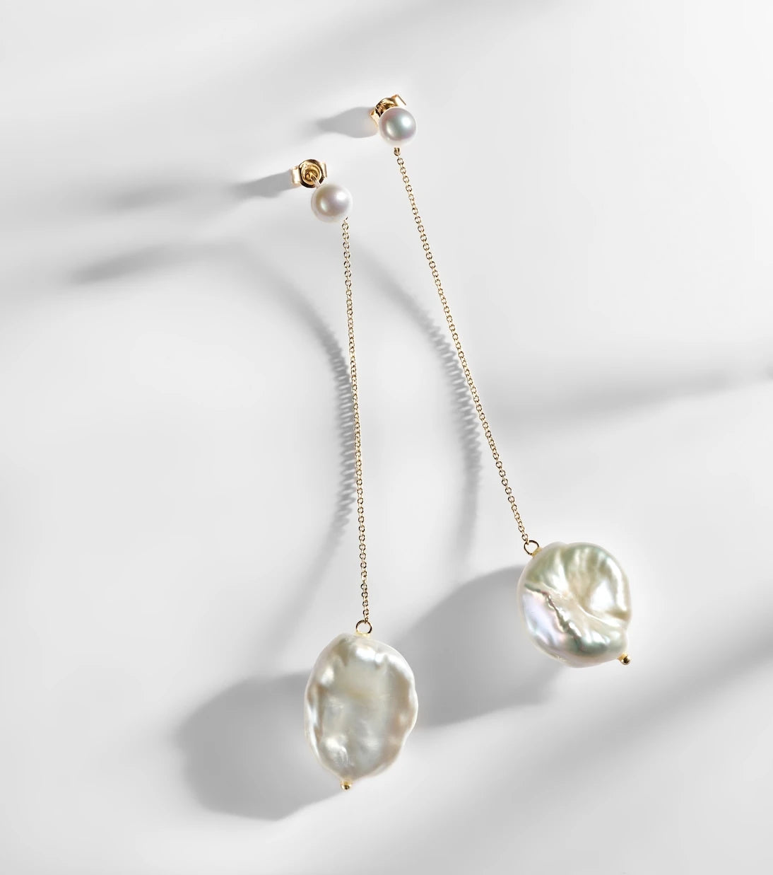 Mateo - 14kt gold drop earrings with pearls
