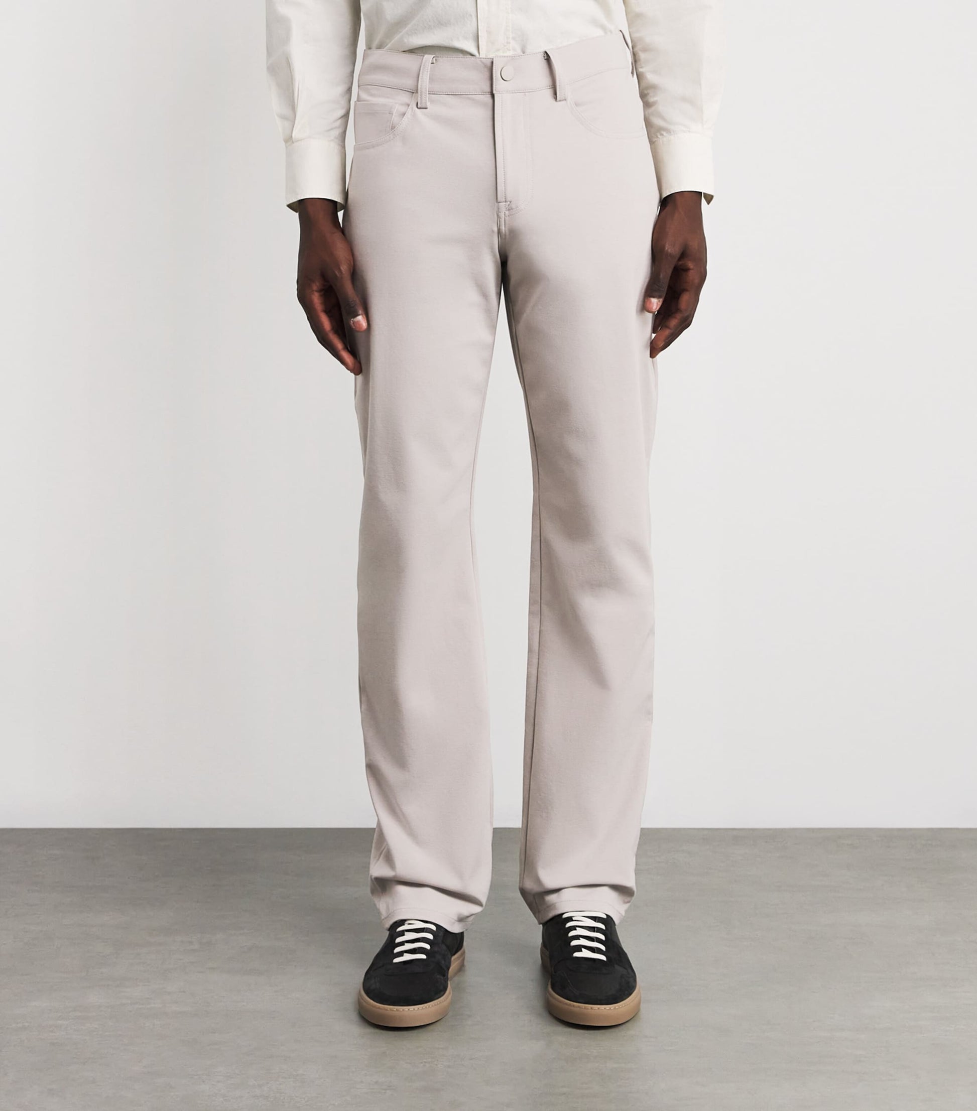 The Straight Trousers