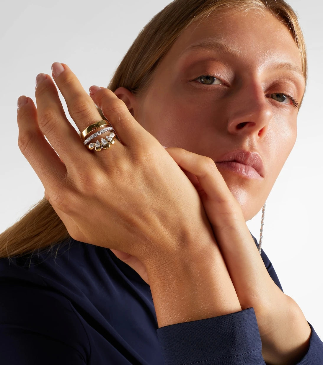 Yeprem - 18kt gold ring with diamonds