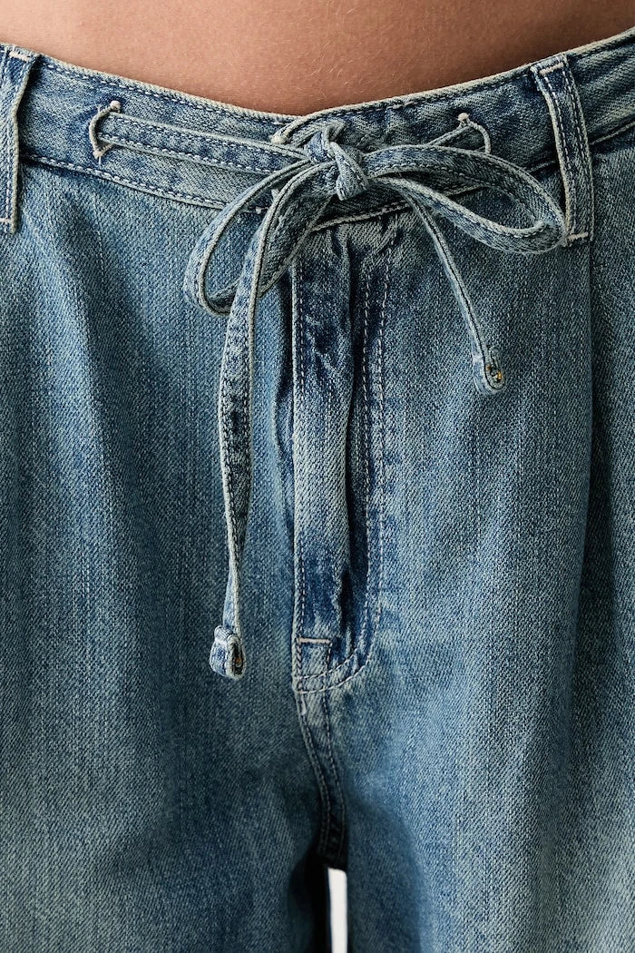 Tommy Jeans rahat kesim kadın jean pantolon