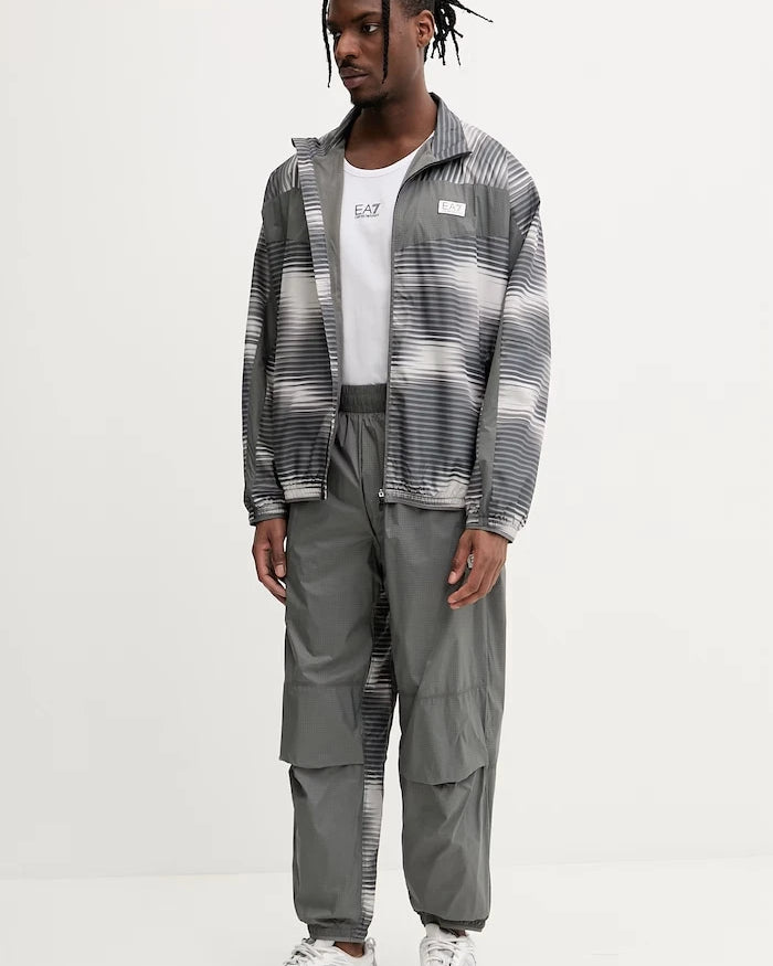 EA7 Emporio Armani erkek spor takımı
