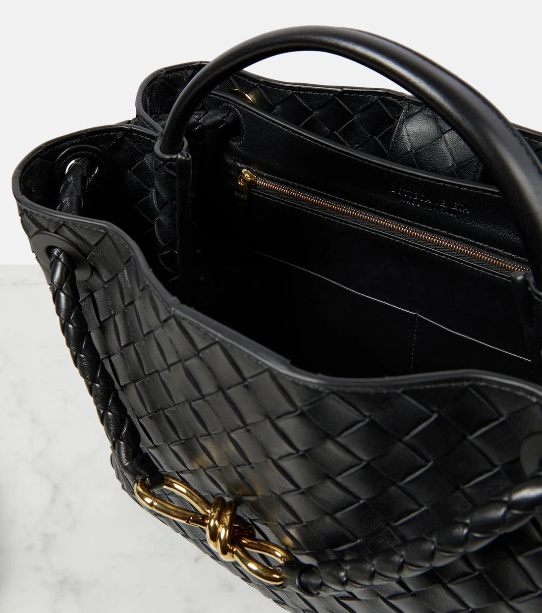 Bottega Veneta - Andiamo Medium leather tote bag