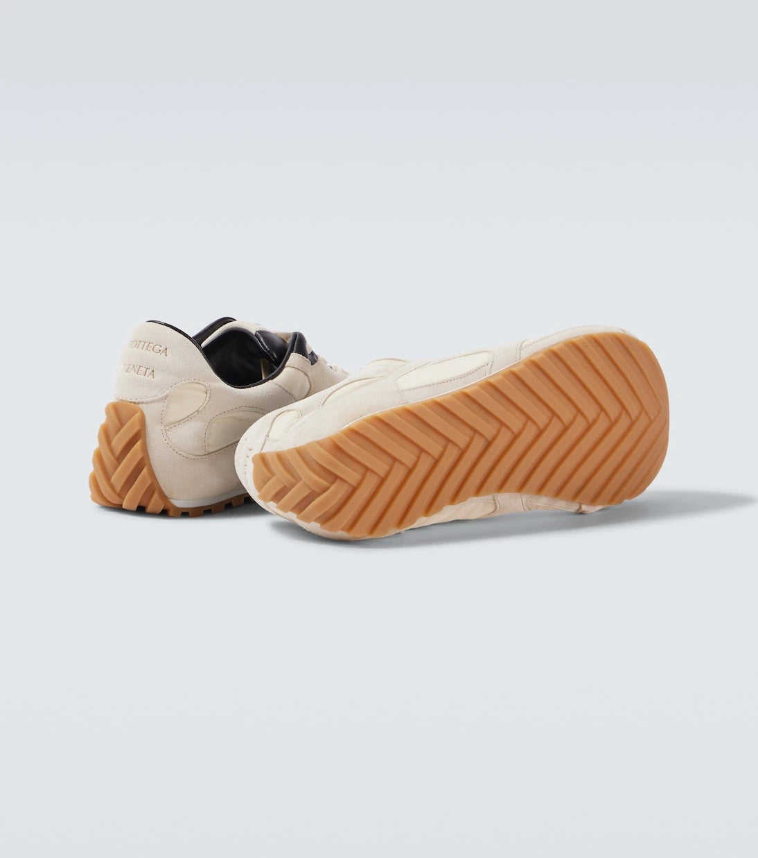 Bottega Veneta - حذاء رياضي Orbit Flash مزين بالجلد السويدي