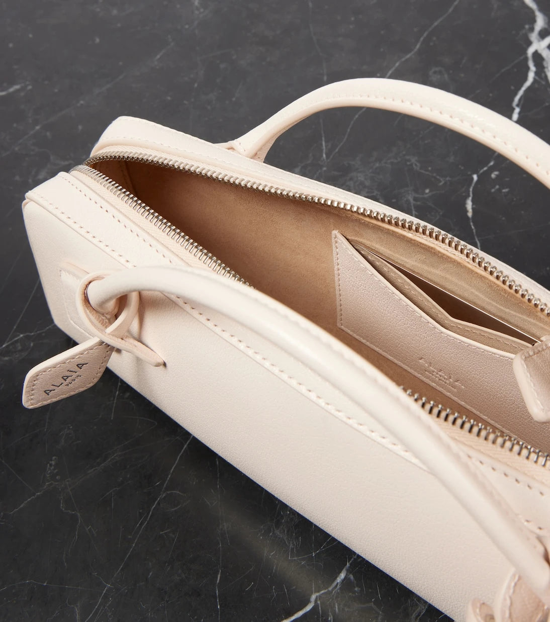 Alaïa - Le Teckel leather clutch