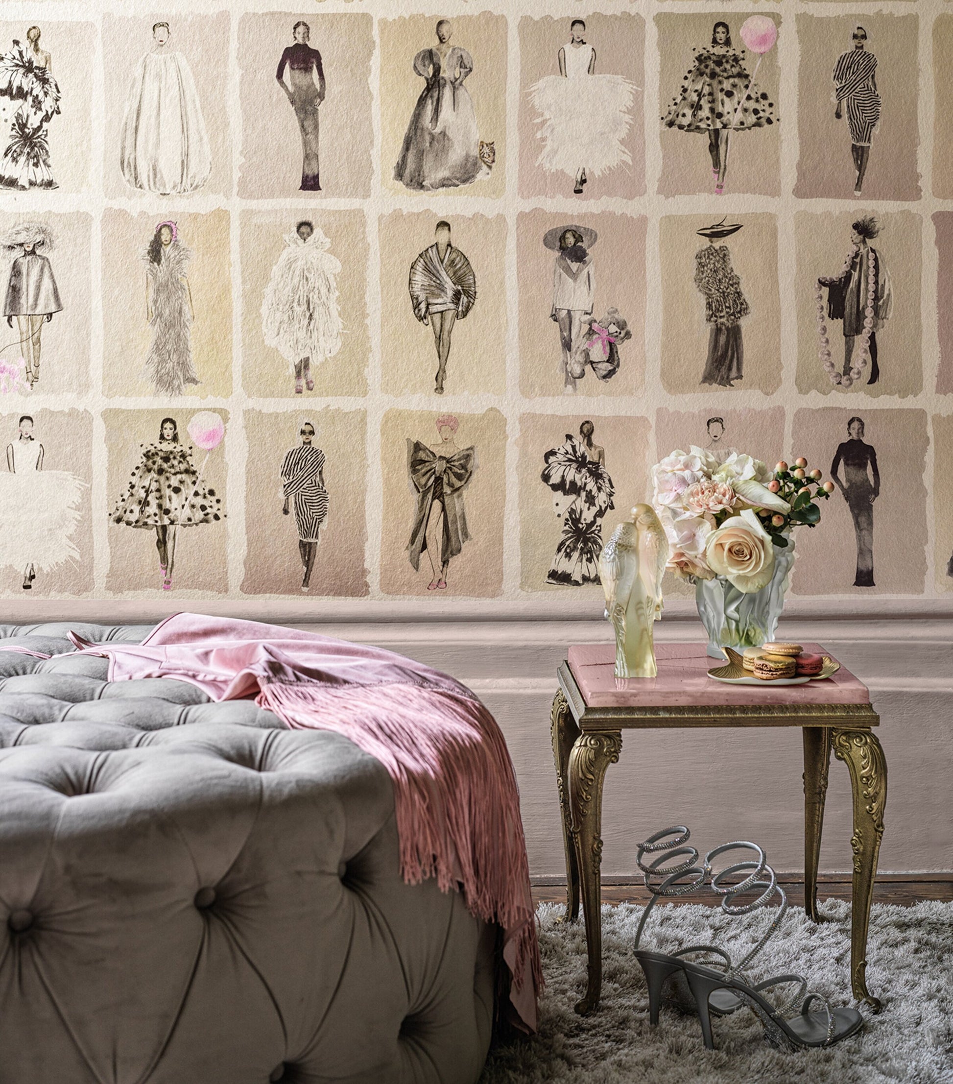 Cole & Son x Harrods Interior Design 175 Anniversary Edition Couture Carousel Wallpaper - Blush Pearl