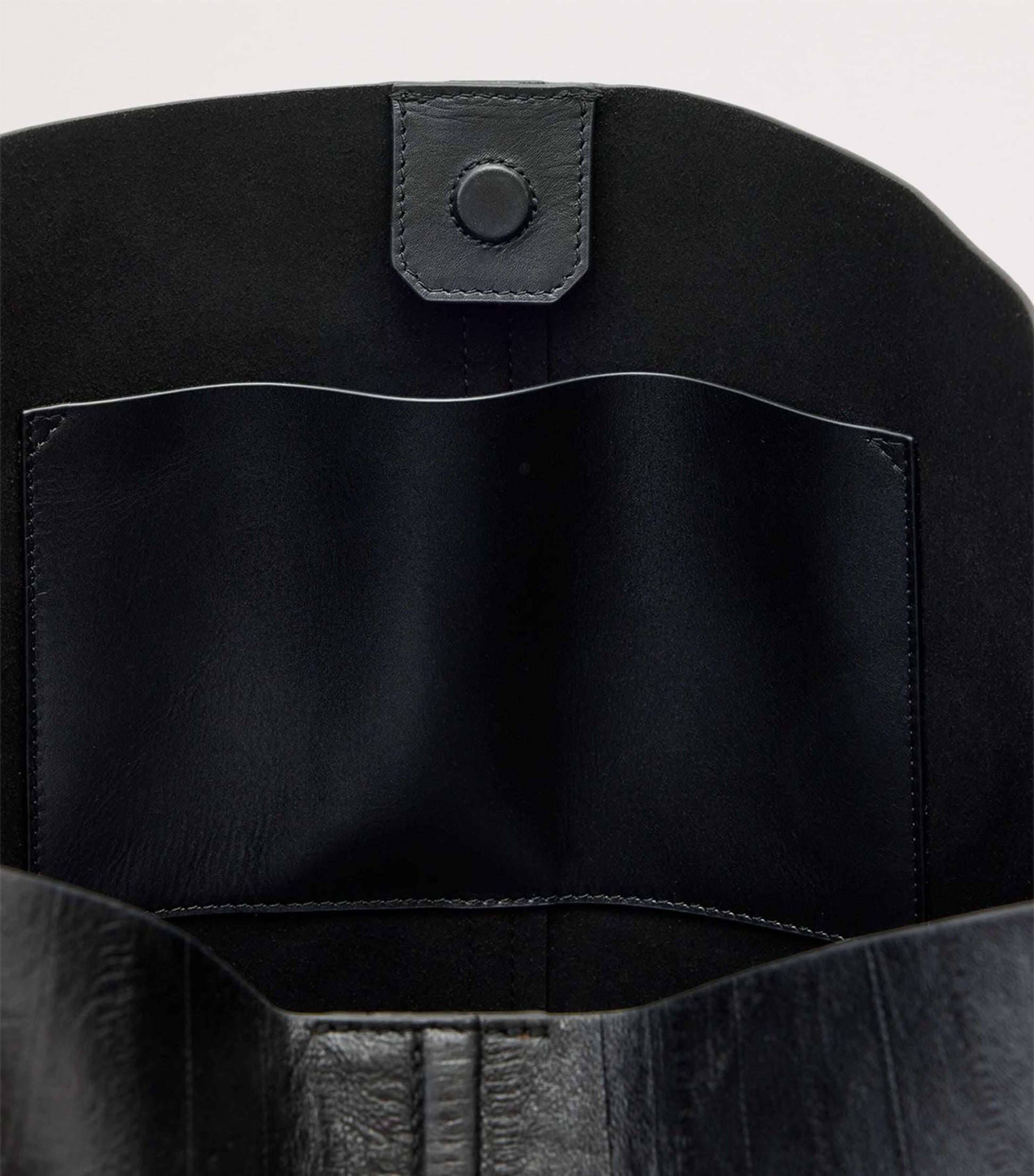 Black Leather Asha Eel Shoulder Bag