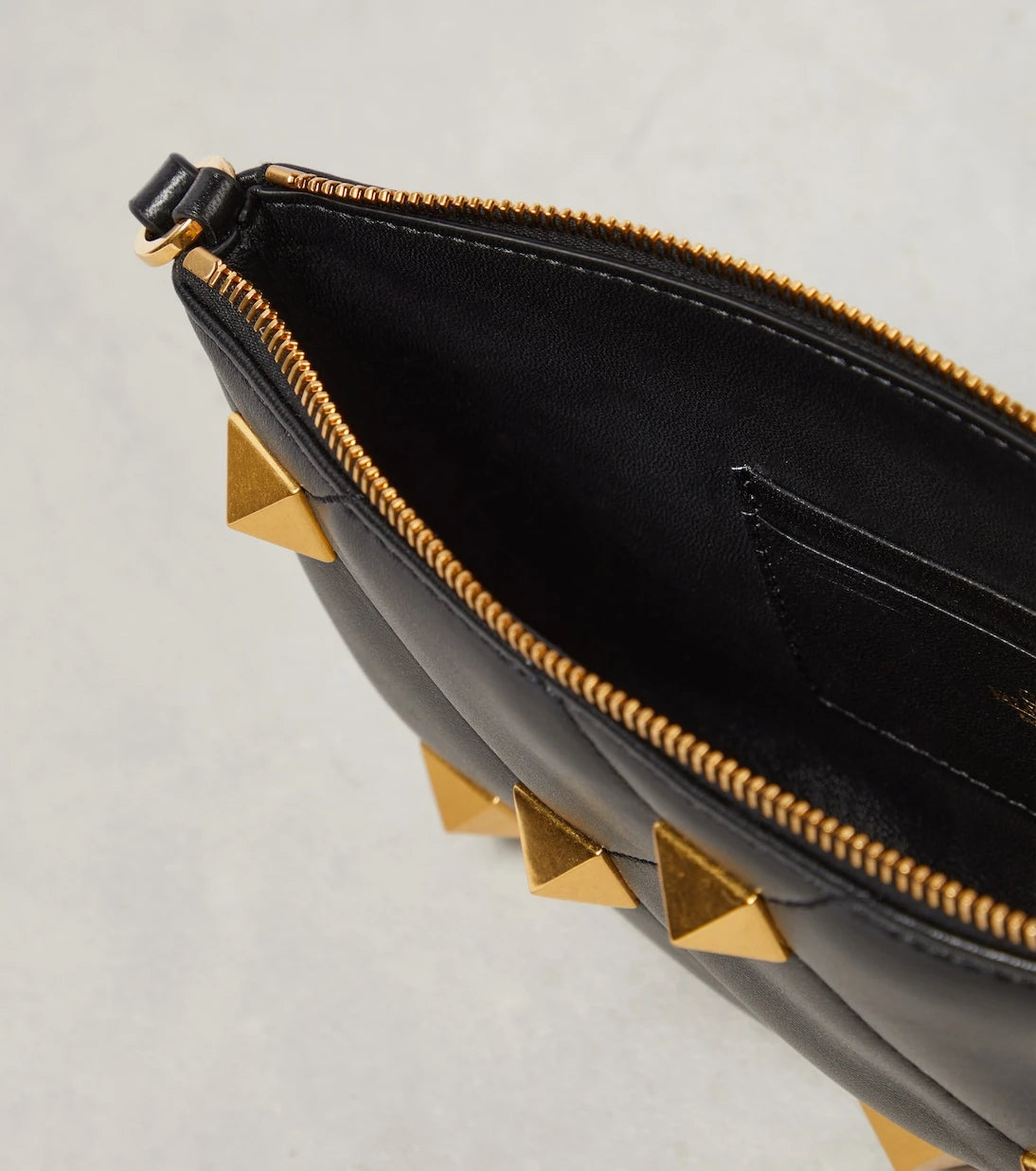 Valentino Garavani - Roman Stud quilted leather pouch